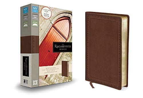 NIV, Ragamuffin Bible, Leathersoft, Brown: Meditations for the Bedraggled, Beat-Up, and Brokenhearted