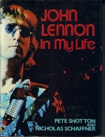 Ai: Japan Through John Lennon's Eyes : A Personal Sketchbook (English and  Japanese Edition)