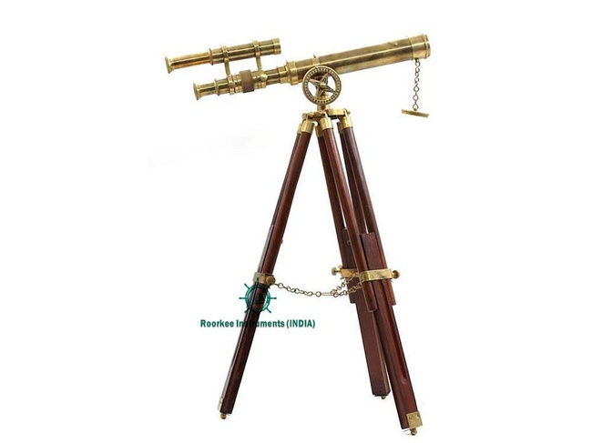 RII Gilbert & Sons 18x Functional Telescope, Antique Pirate Spyglass with a Tripod Stand, Gifting Zoomable Spyglass for Kids, Travellers, Adventure Enthusiasts, Vintage Desk Top Collectible Decor