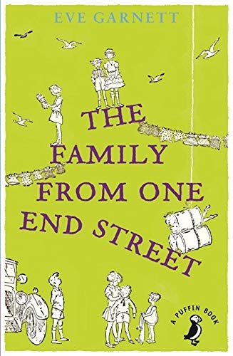 The Family from One End of the Street (Puffin Modern Classics)